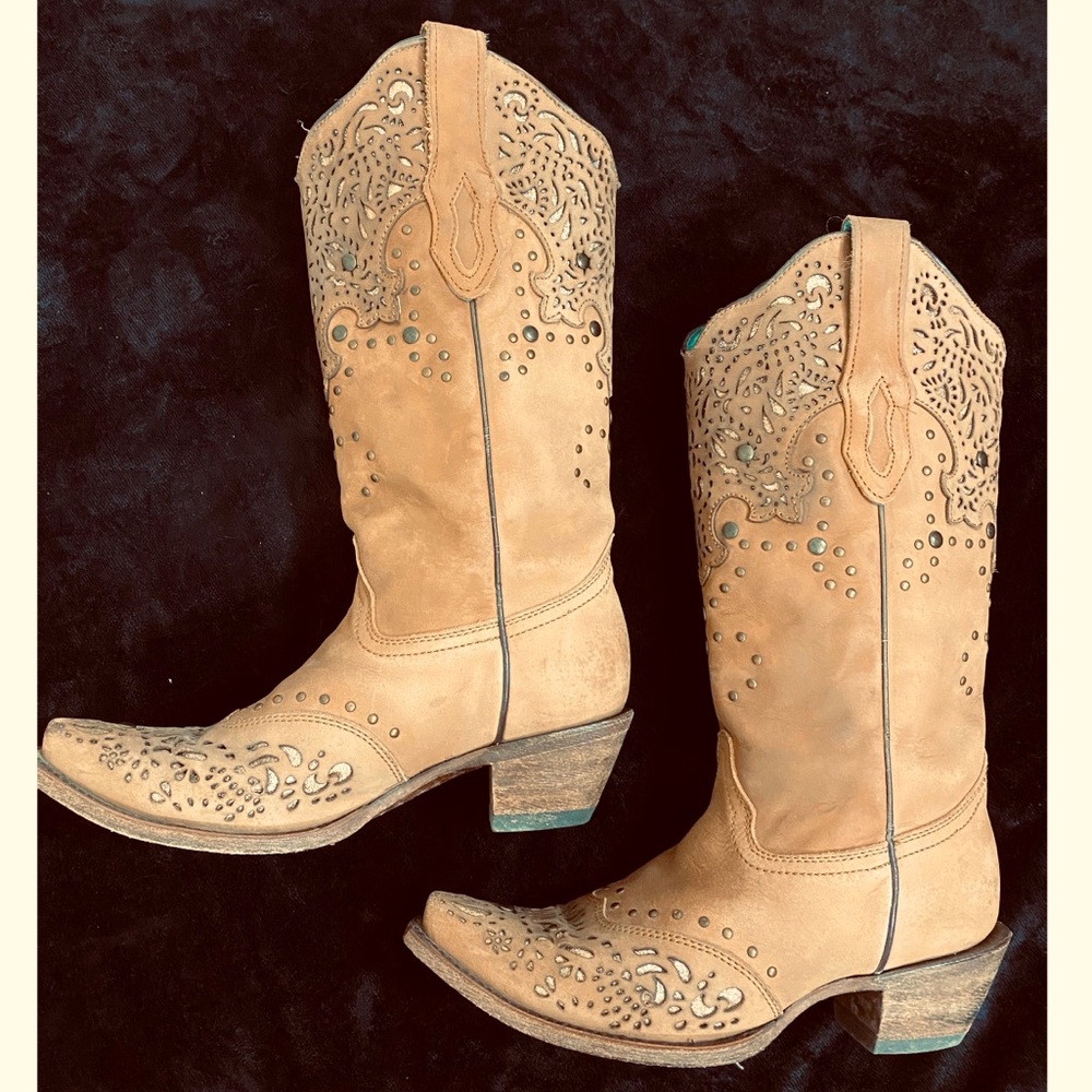 Studded Western Corral Boots 7.5 - RELISTED